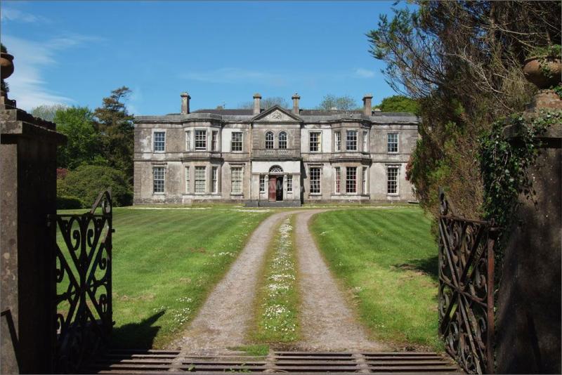 Volunteer at a historic house with beautiful grounds close to Cork City