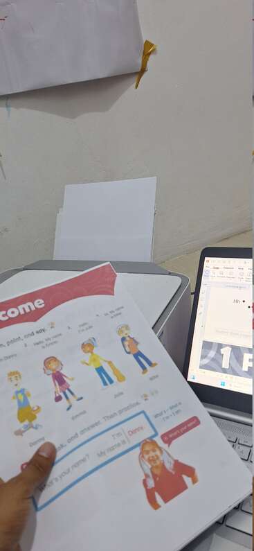 L'image montre une page d'un cahier d'exercices pour enfants, comportant une feuille de travail avec un titre et un texte, probablement à des fins éducatives. Le fond est blanc.