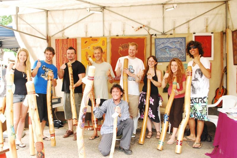 Help making Didgeridoos & Art near Noosa, QLD