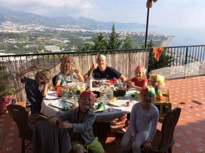 travel xmas exotic volunteer