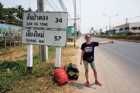 hitchhike-asia-backpacking-trip