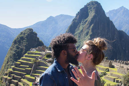 engagement-marriage-proposal-love-machu-picchu