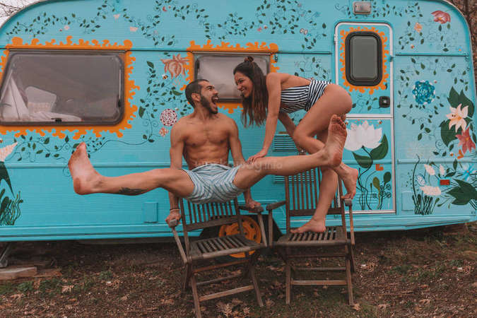 campervan life couple workawayers