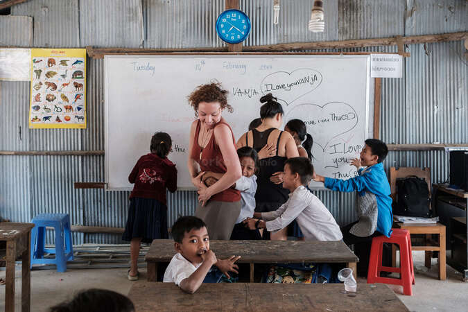 How to travel the world as a language teacher