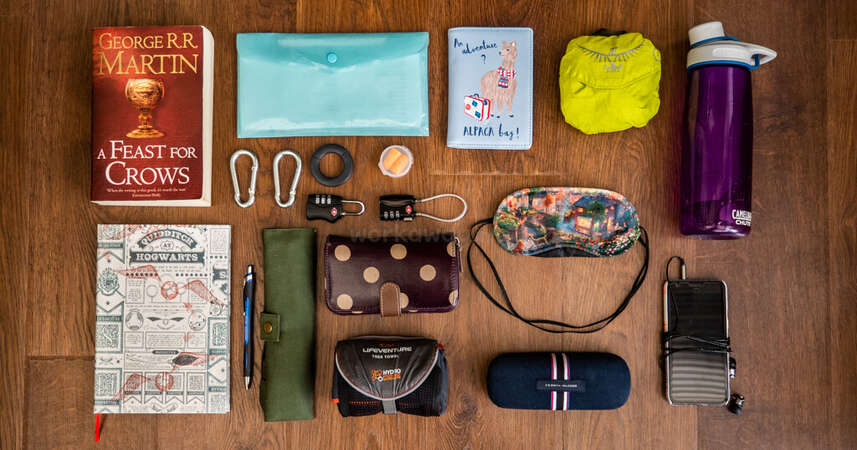 How To Travel Light Long Term: 20 Tips + Packing Checklist