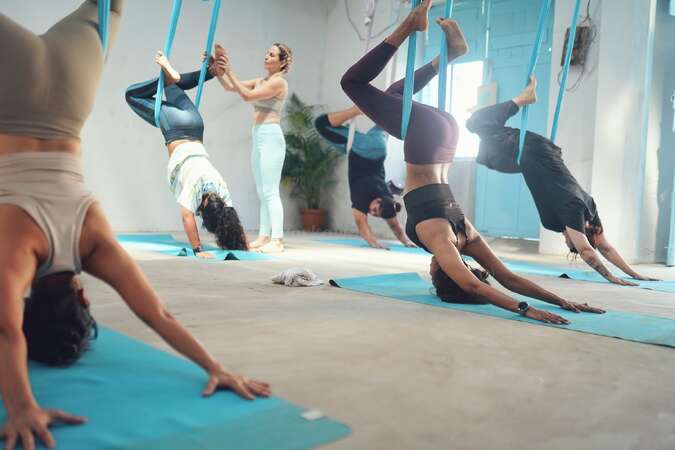 india-aerial-arts-yoga-workaway india aerial yoga class exercise community