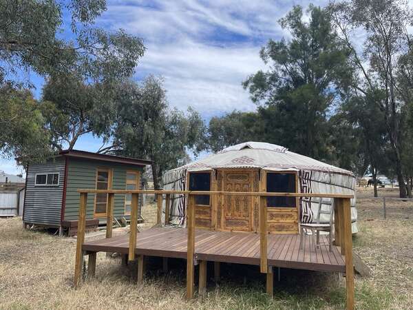 yurt glamping site in australia harcourt workaway accommodation