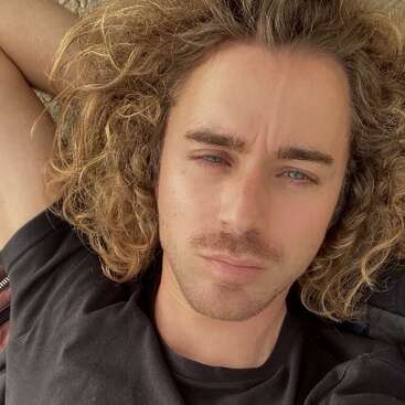 Profile photo of Thomas