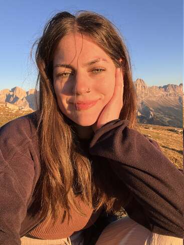 Profile photo of Leonie