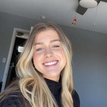 Profile photo of Julia