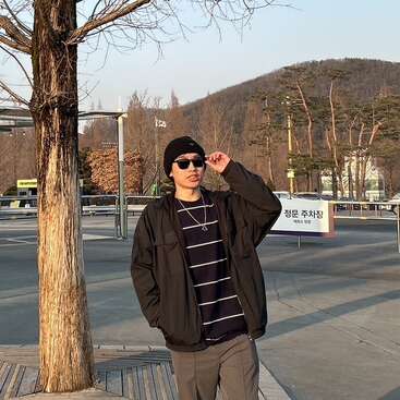 Profile photo of Jeffrey